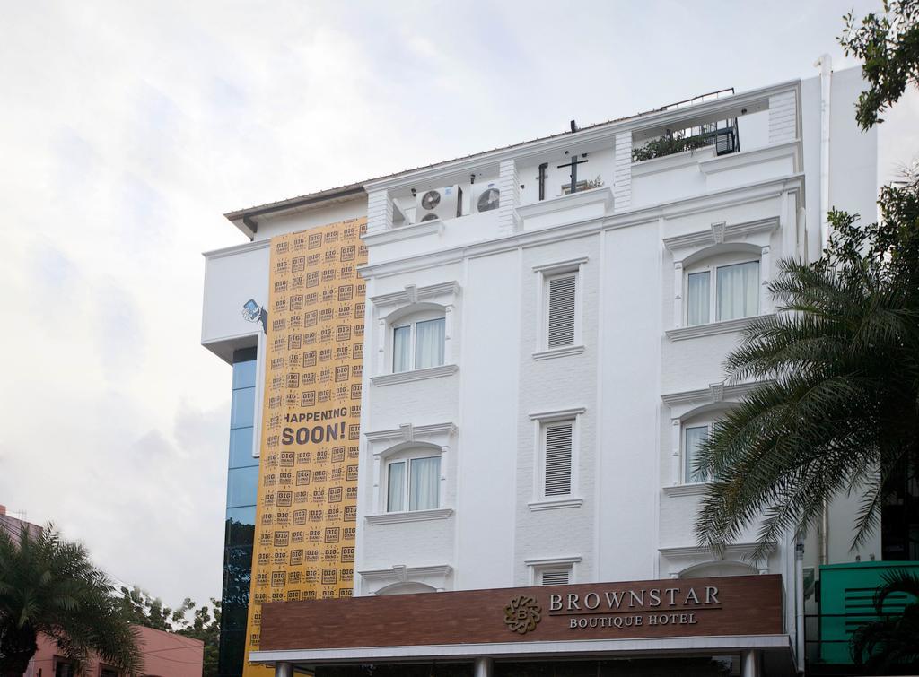 Brownstar Boutique Hotel チェンナイ エクステリア 写真