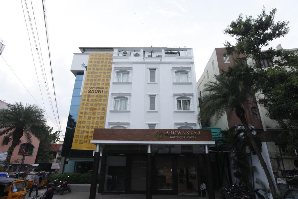 Brownstar Boutique Hotel チェンナイ エクステリア 写真